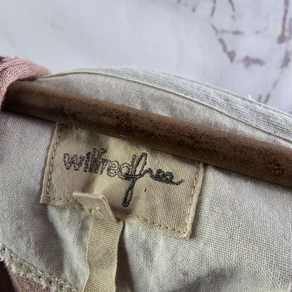 Wilfred Free Cardigan Women Small Red Button Lightweight Top Slouchy Aritzia - Picture 3 of 12